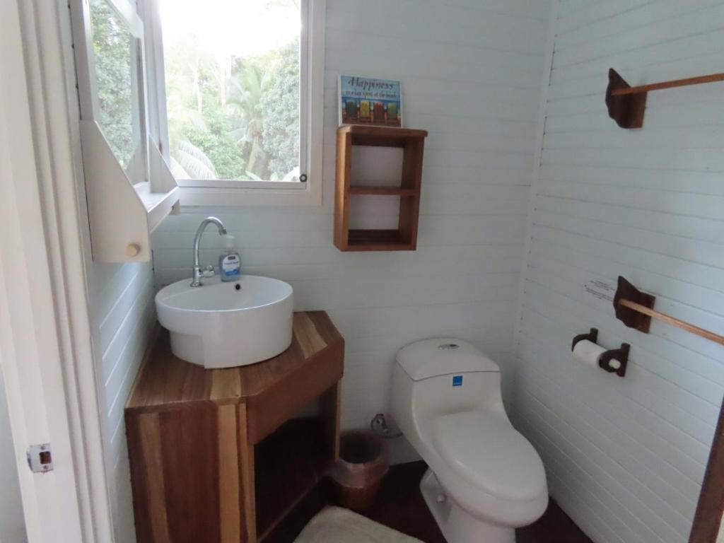 Sand Dollar Beach Bed & Breakfast Bocas del Toro Esterno foto